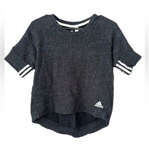 ADIDAS SHORT SLEEVE TOP. SIZE SMALL. BLACK.
